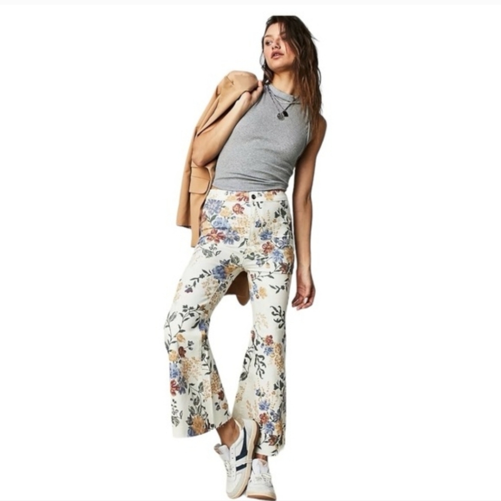 FREE PEOPLE We The‎ Free Crop Youthquake Print Flare Jeans Women's 28 Floral - Picture 2 of 13